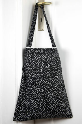 Stofftasche Knochen schwarz weiß