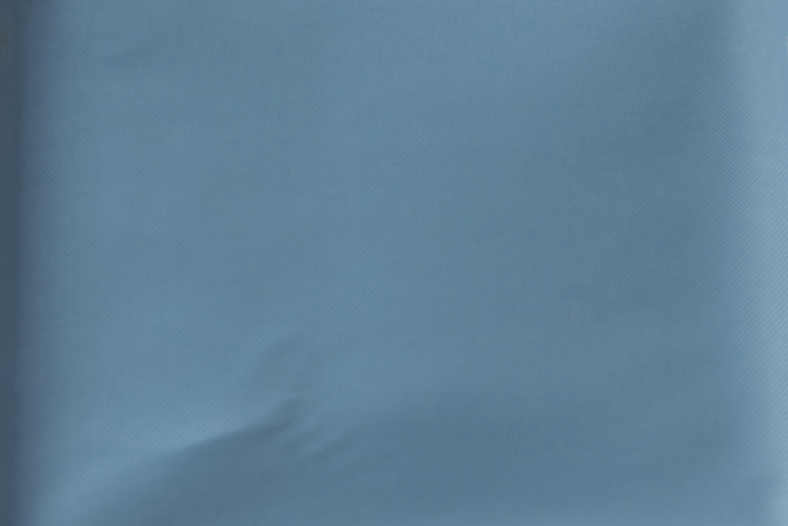 hellblau