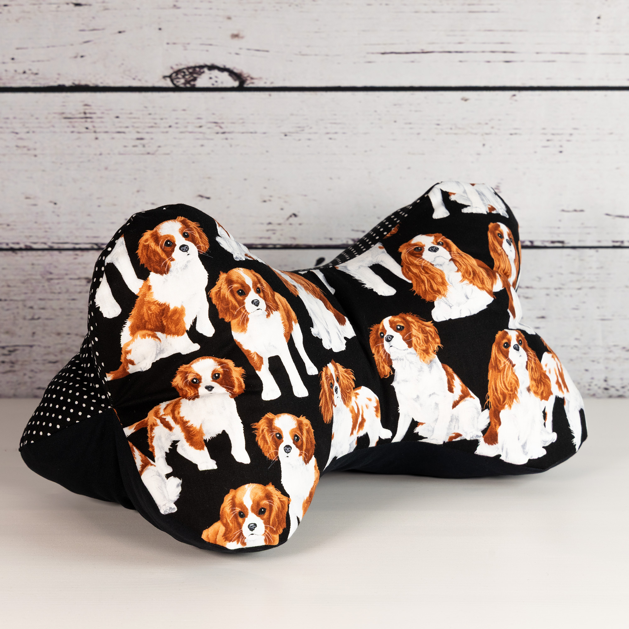 Leseknochen "Black Edition" - Cavalier King Charles