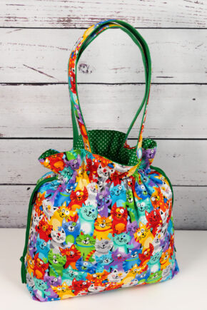 🧵 Handgemachte Handtasche Comic Katzen - Innenfutter Punkte grün